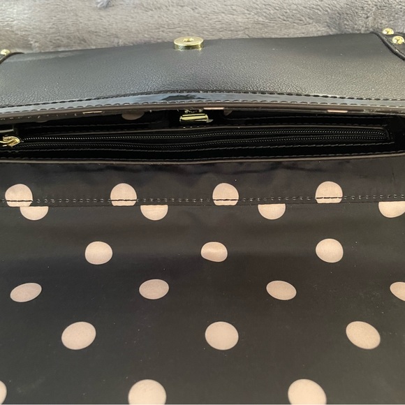 Anne Klein purse. - Picture 4 of 10